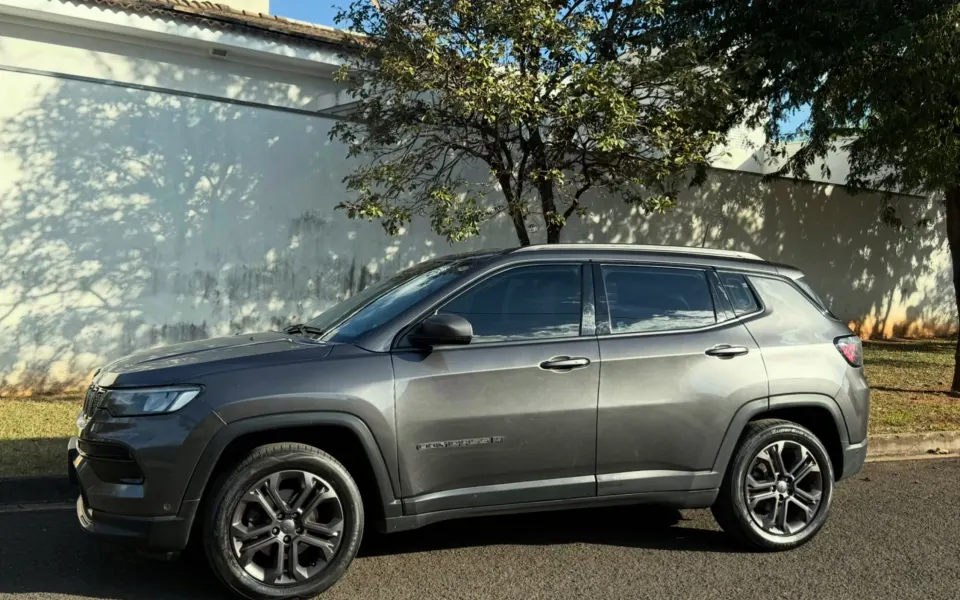Jeep Compass Longitude 80 Anos